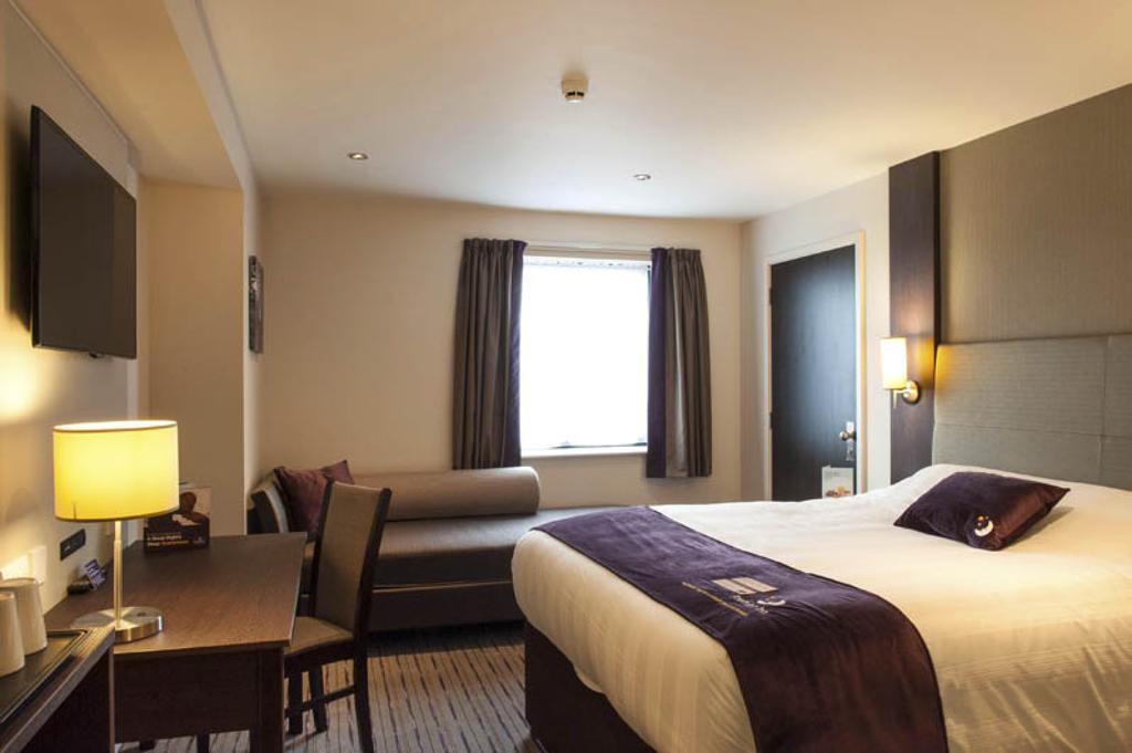 Premier Inn Ланкастер Экстерьер фото