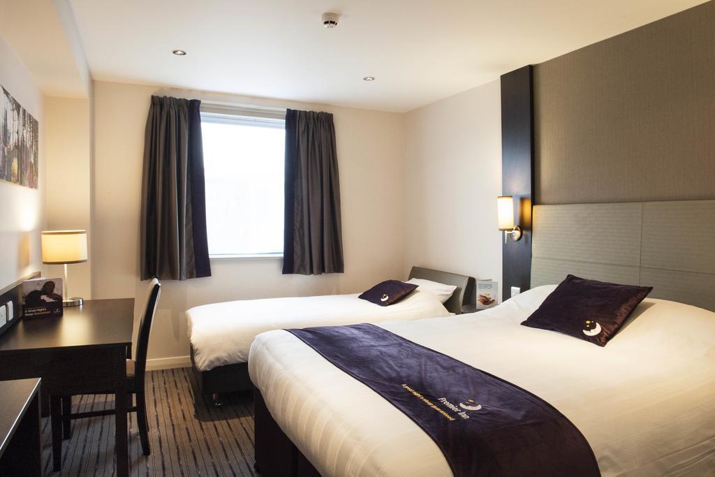 Premier Inn Ланкастер Экстерьер фото