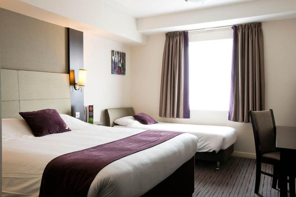 Premier Inn Ланкастер Экстерьер фото