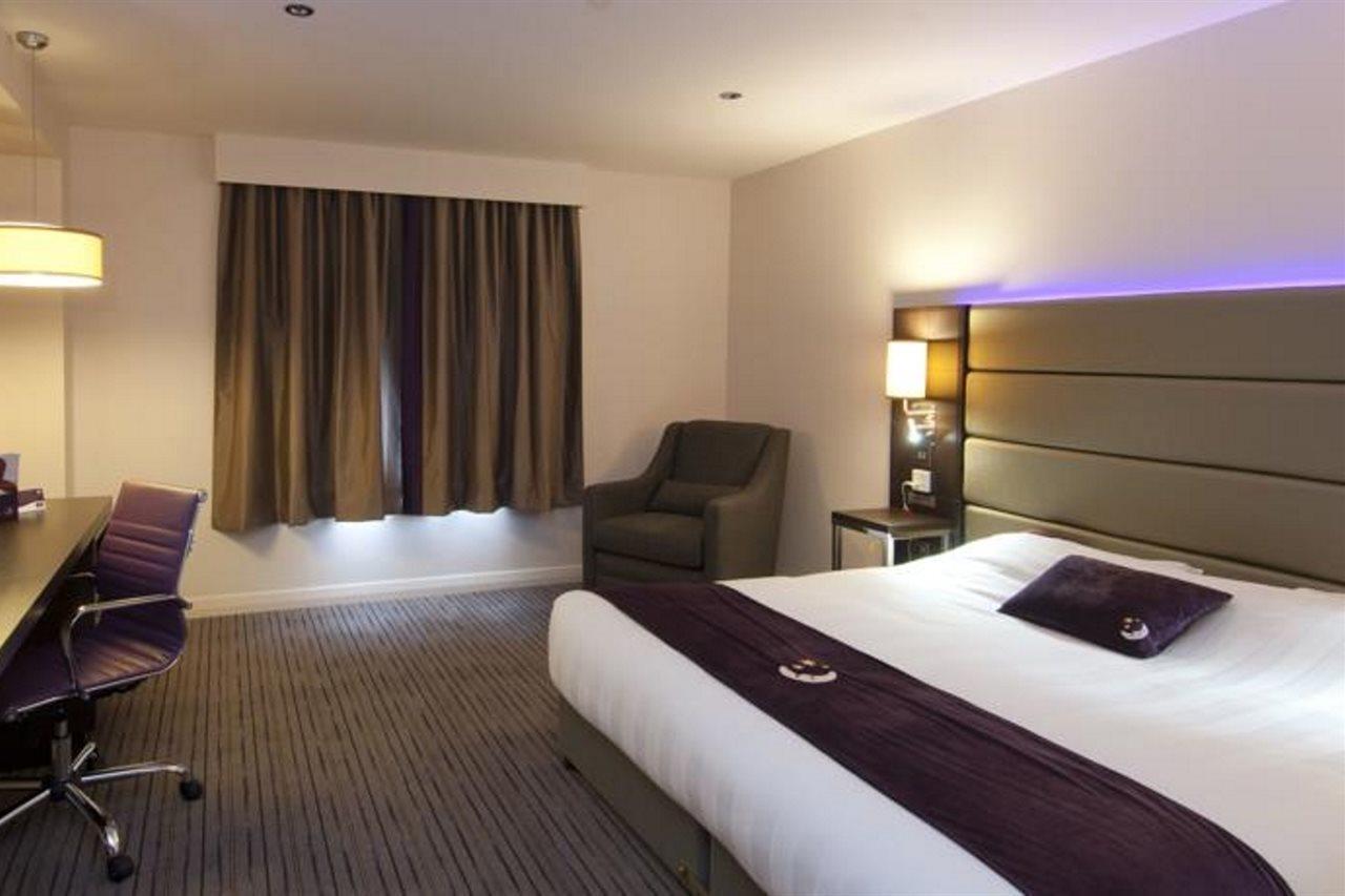 Premier Inn Ланкастер Экстерьер фото